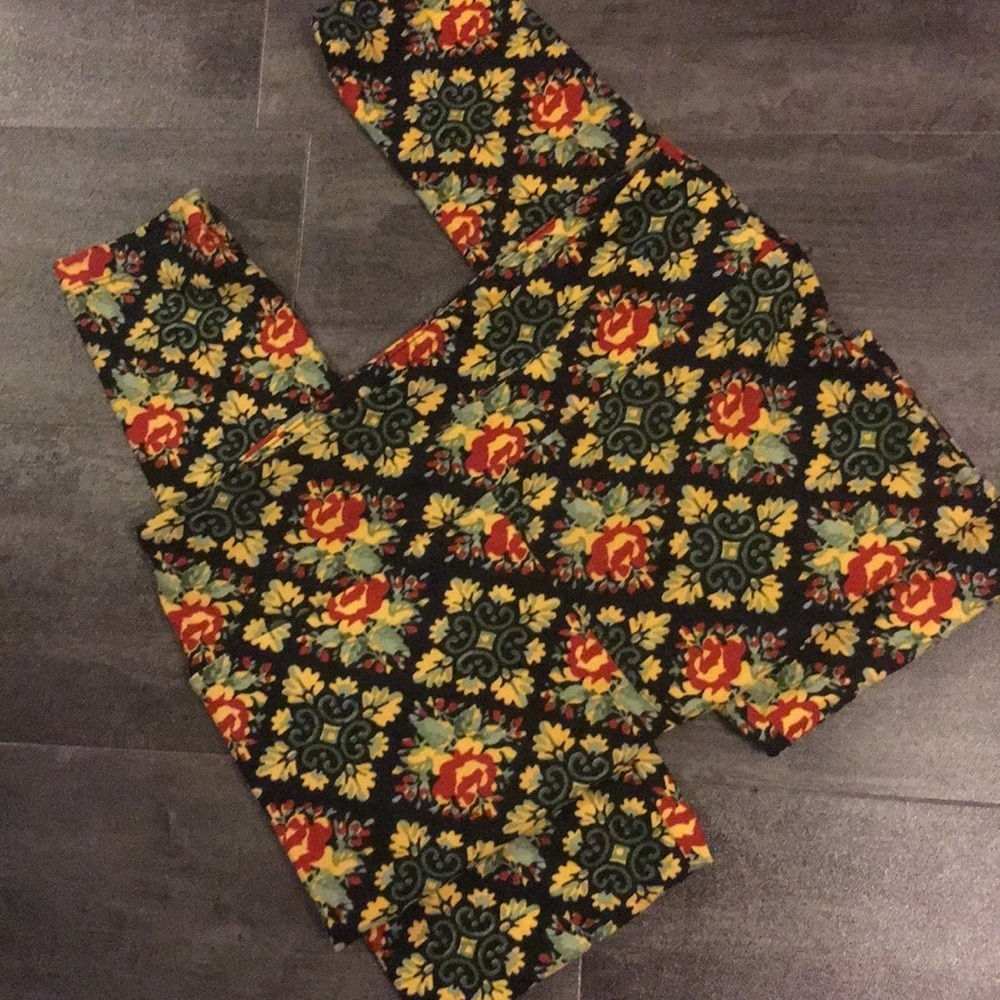 Lularoe leggings - Picture 2 of 3